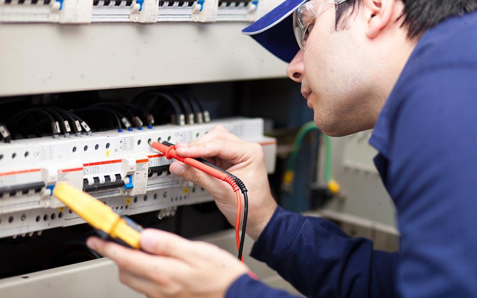 taux horaire électricien Périgny